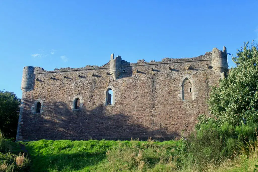 Rear wall of Doune Castle
