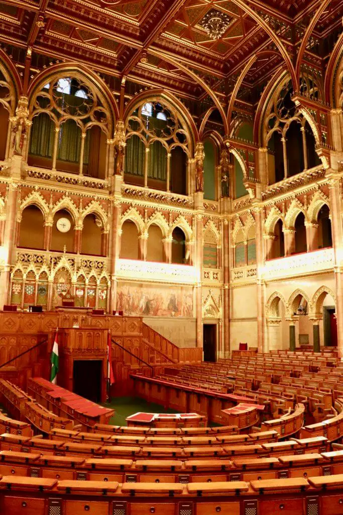Assembly hall in Hungarian Parliament Building 