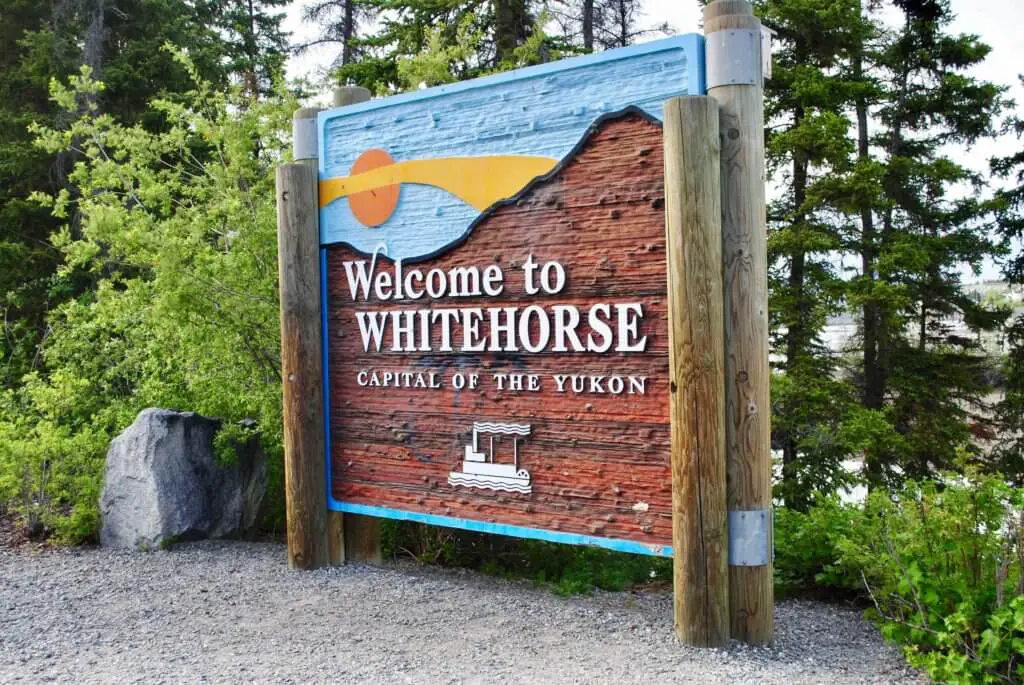 Welcome to Whitehorse sign