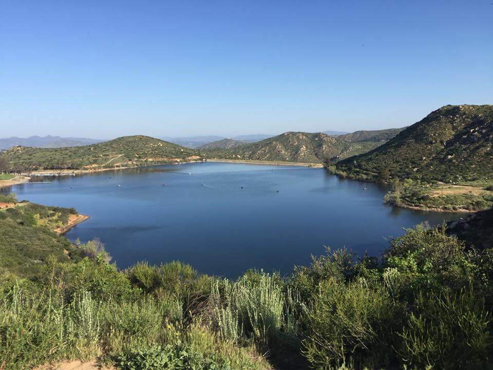 Beautiful lake viewpoint along one of San Diego's best hikes!